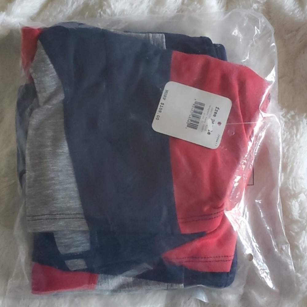 Free People Movement Colorblock 2Pc Set Red/Navy Combo - Picture 11 of 15